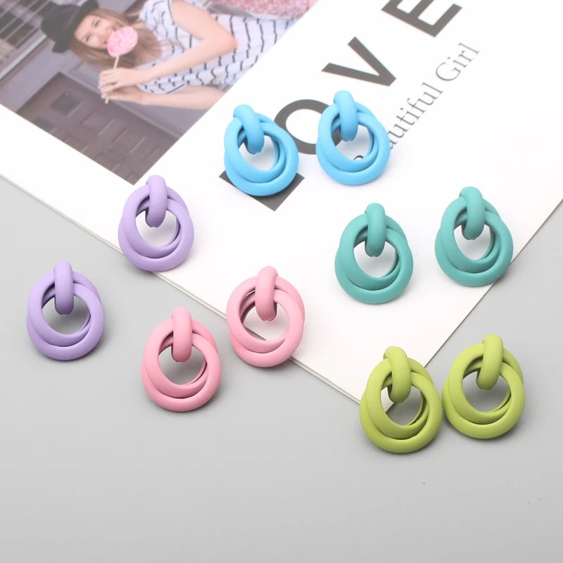 New 7Colors Stud Earrings Women Pink Spray Painted Metal Twisted Statement Earring Punk Simple Beautiful Jewelry Wholesale Gift